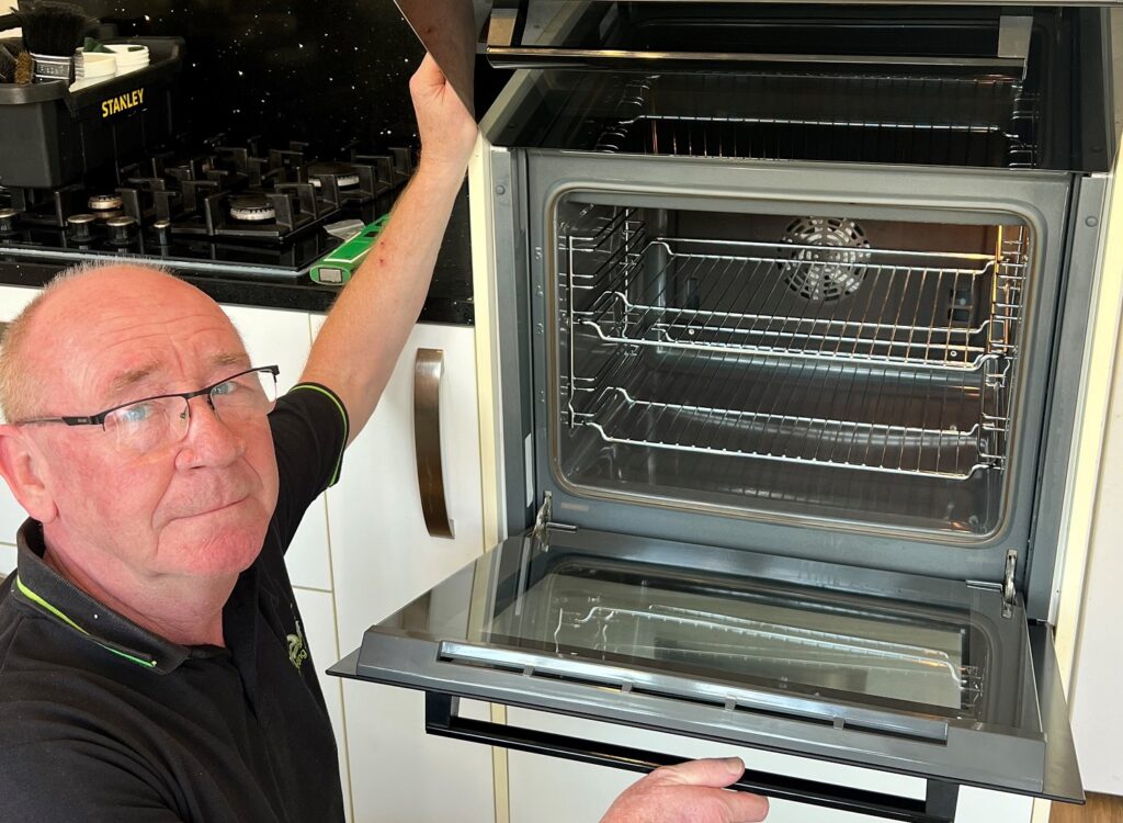 Ovenu Andover Greg Clarke 1000th Clean